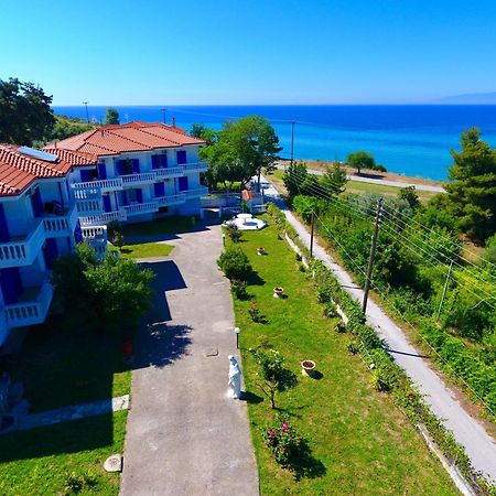 Hotel Paraktio Nea Kallikrateia ภายนอก รูปภาพ